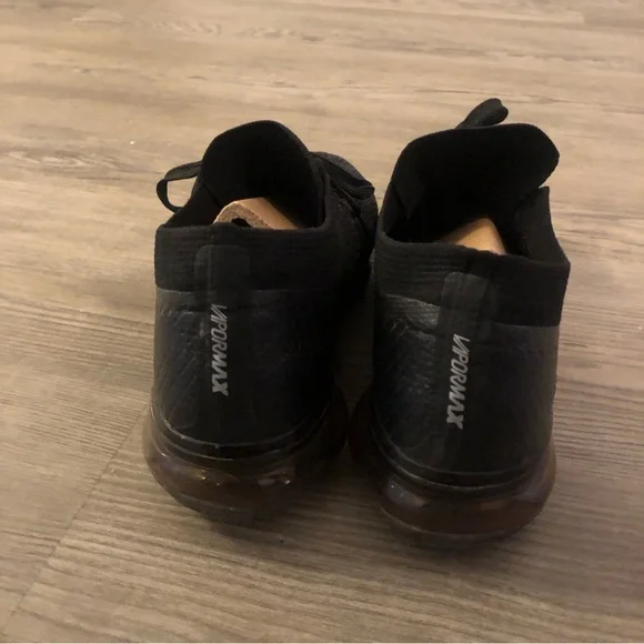 Nike VaporMax - Picture 3 of 3